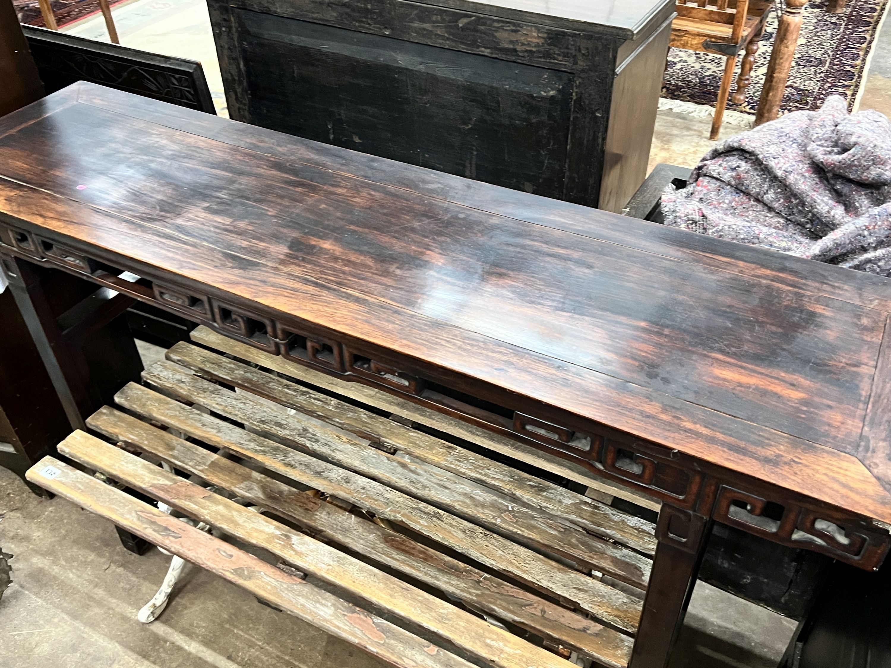 A Chinese hongmu altar table, width 161cm, depth 43cm, height 96cm